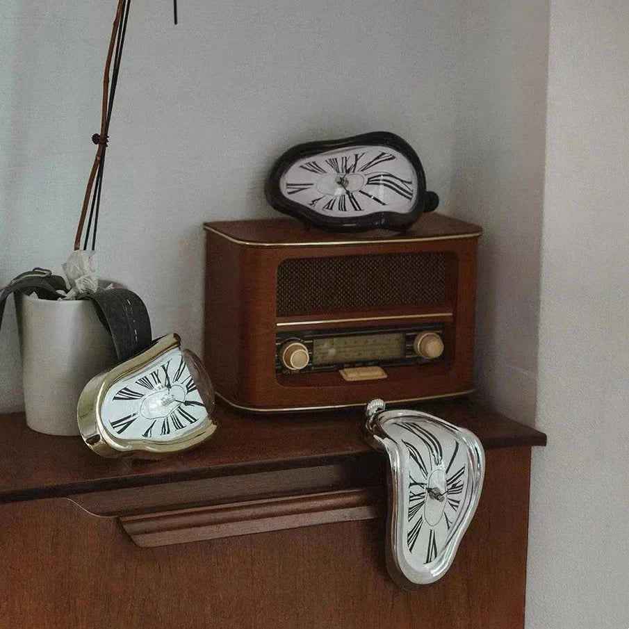 DALI Melting Clock - Grab & Glow