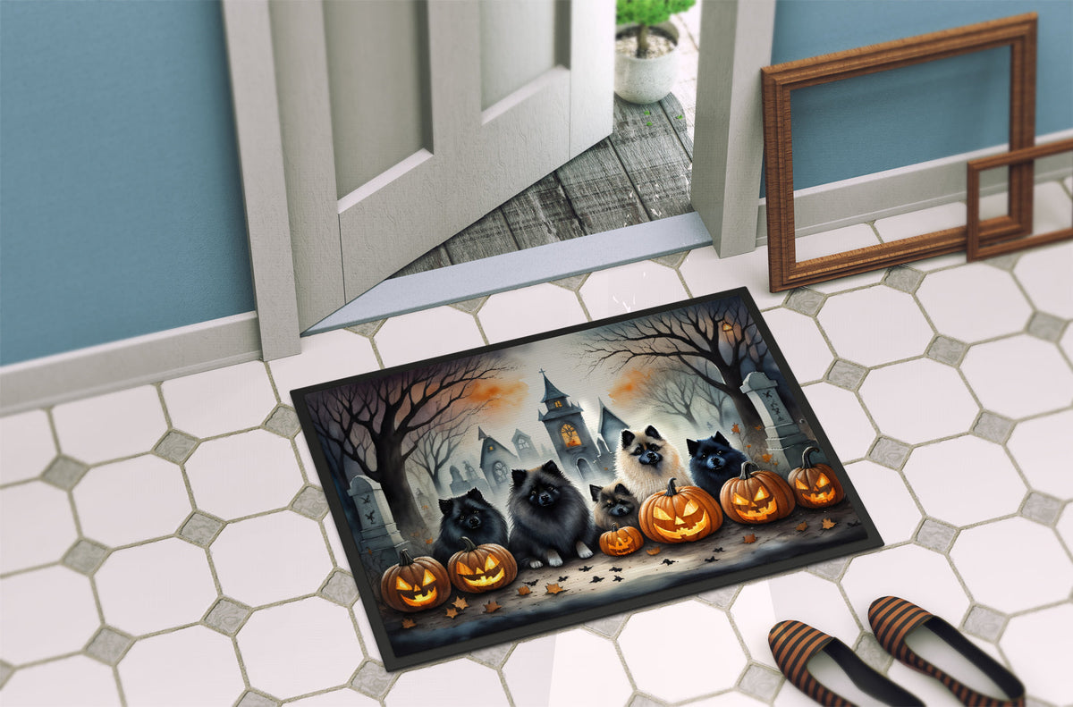 Keeshond Spooky Halloween Doormat - Grab & Glow