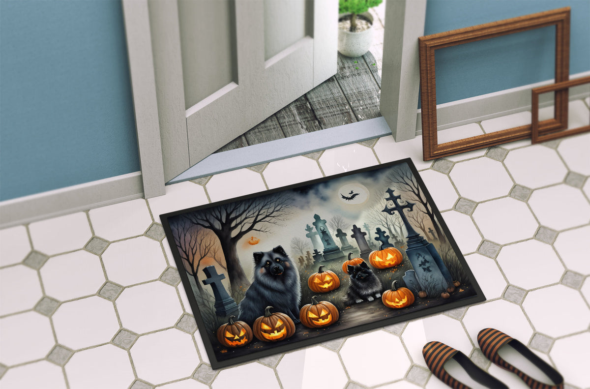 Keeshond Spooky Halloween Doormat - Grab & Glow