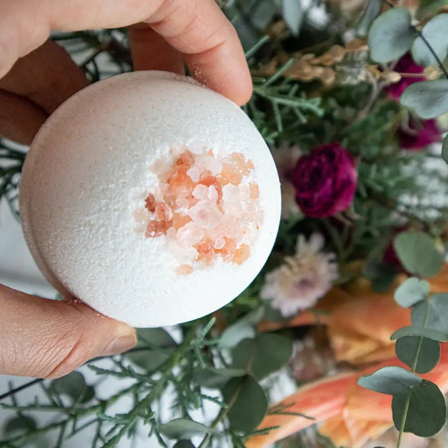 Smell the Roses - Bath Bomb - Grab & Glow