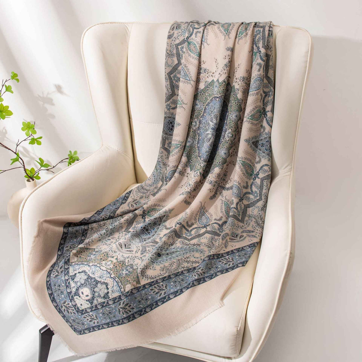 New Style Women's Silk Wool Scarf, Retro Printed Square Scarf, Sun Protection and Warm Neck Scarf, Dual-Use Decorative Scarf - Grab & Glow