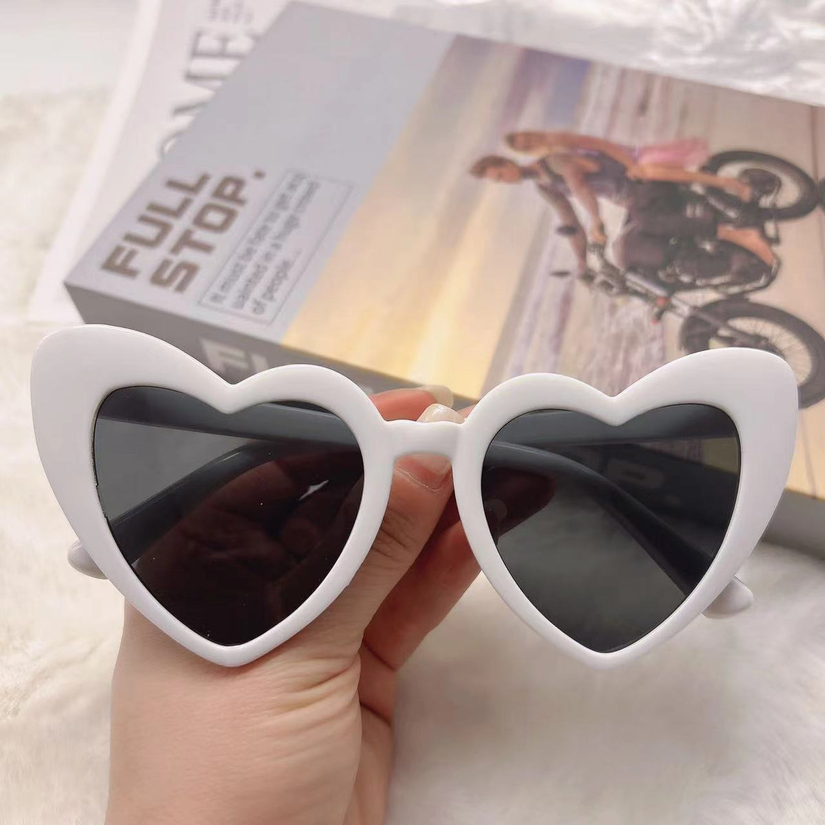 Personalized New European and American Sun Protection and Anti-Uv Sunglasses, Trendy and Fashionable Peach Heart Sunglasses, Internet Celebrity Cat-Eye Glasses - Grab & Glow