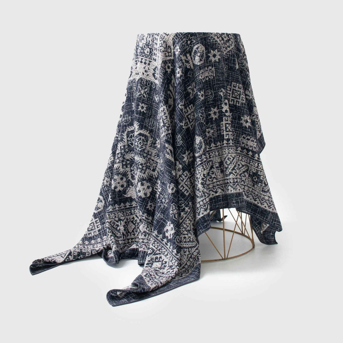 New Style Women's Silk Wool Scarf, Retro Printed Square Scarf, Sun Protection and Warm Neck Scarf, Dual-Use Decorative Scarf - Grab & Glow