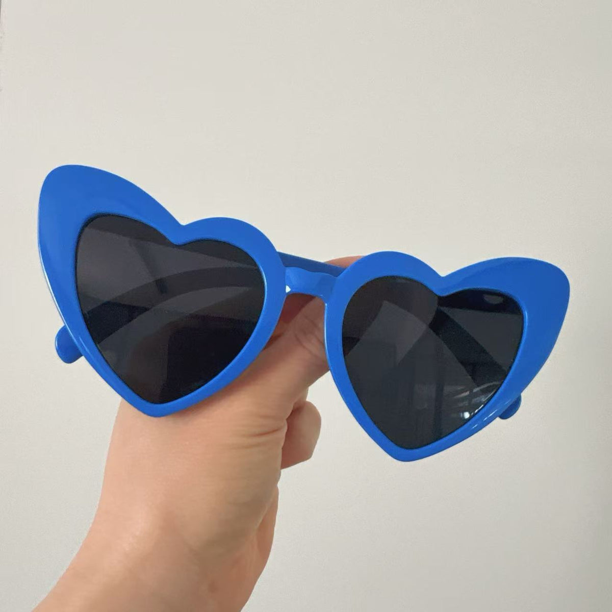 Personalized New European and American Sun Protection and Anti-Uv Sunglasses, Trendy and Fashionable Peach Heart Sunglasses, Internet Celebrity Cat-Eye Glasses - Grab & Glow
