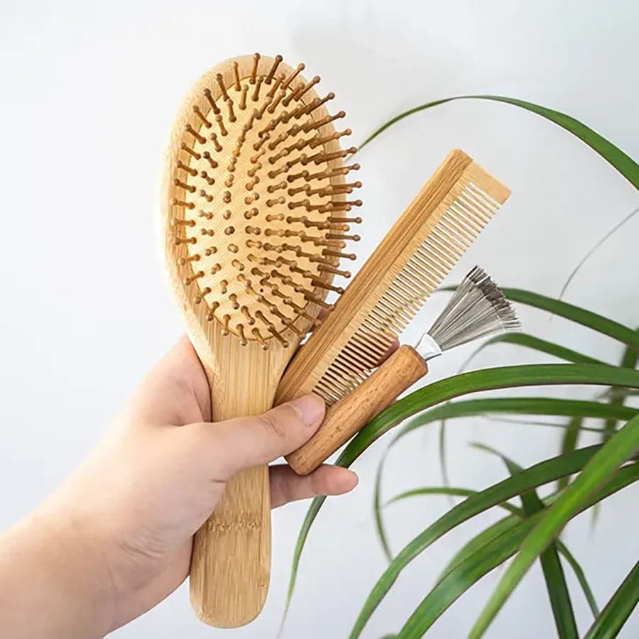 Flat Bamboo Comb - Grab & Glow