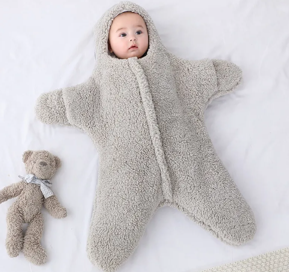 Home Fashion Simple Pentagram Shape Baby Cuddling Quilt - Grab & Glow