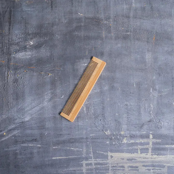 Flat Bamboo Comb - Grab & Glow