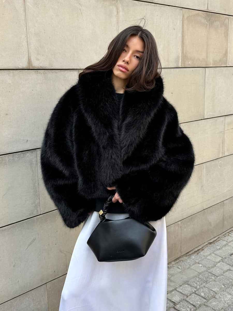 Women's Faux Fur Jacket With A Turn-down Collar - Grab & Glow