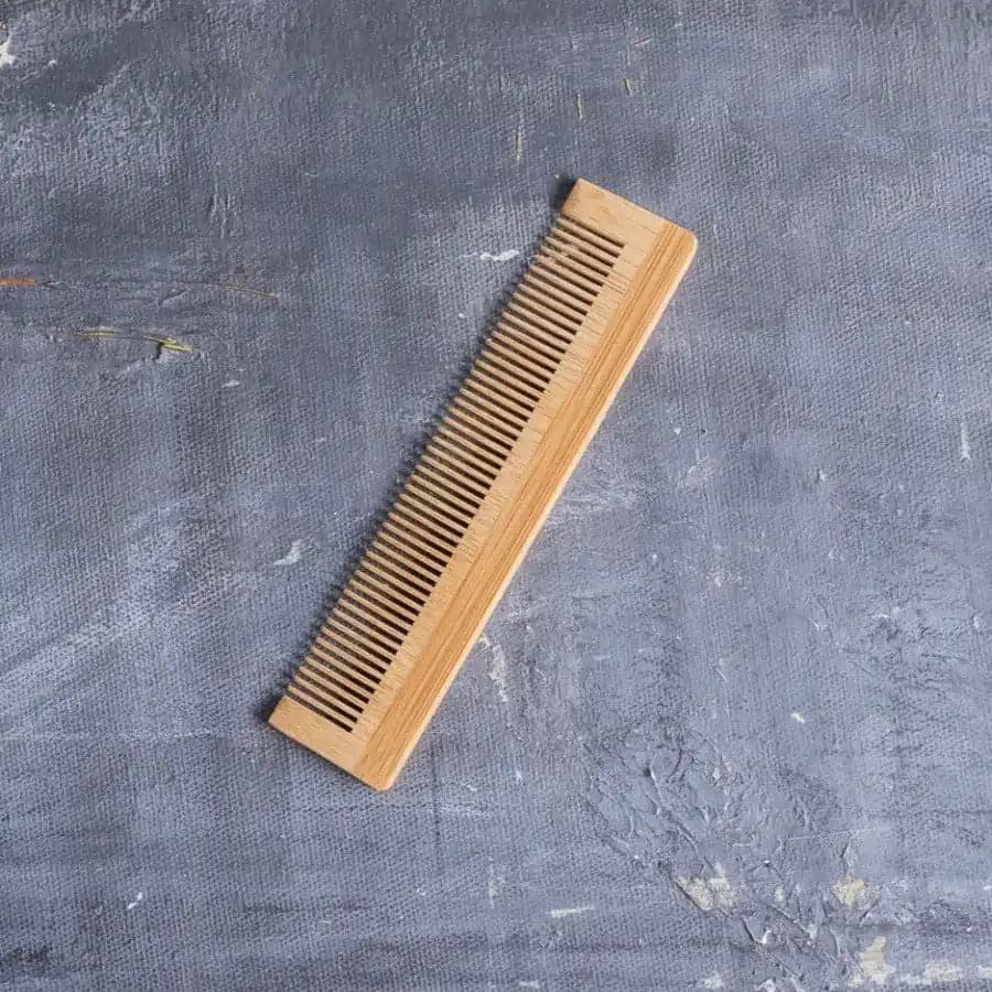 Flat Bamboo Comb - Grab & Glow