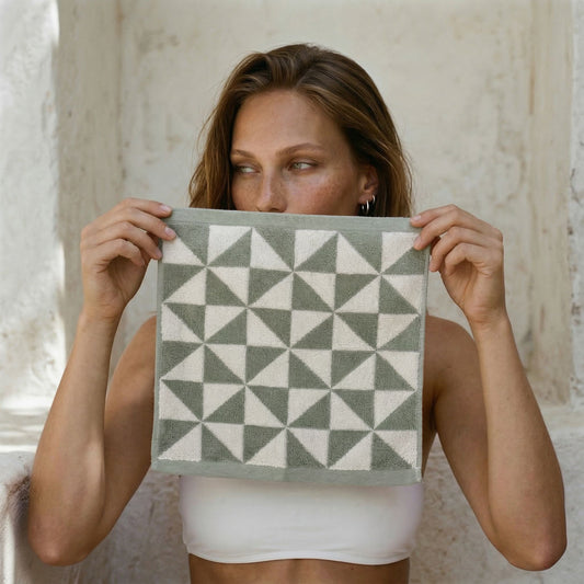 Umbra Australian Cotton Towels - Grab & Glow